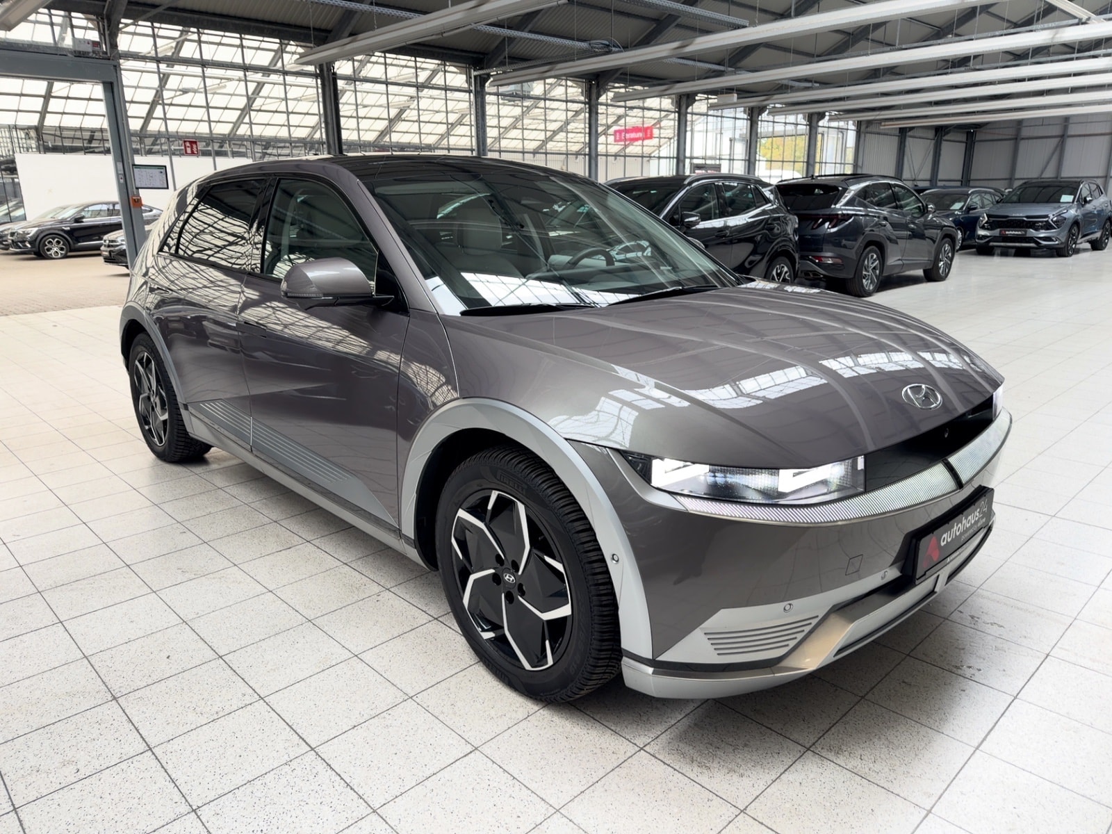 Hyundai IONIQ 5 Limousine HYUNDAI IONIQ 5 72,6 kWh 225 kW Allradantrieb Sports Utility Vehicle #1
