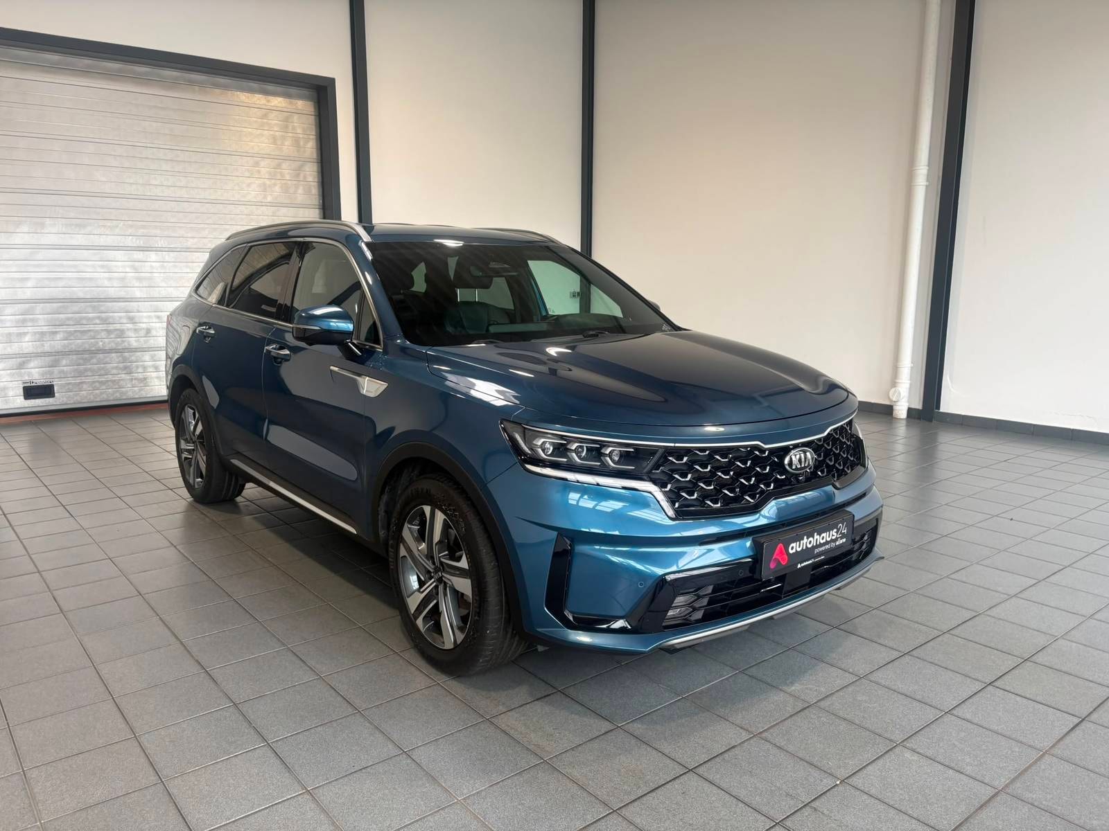 Kia Sorento SUV / Crossover / Geländewagen KIA Sorento 1.6 T-GDI Plug-in Hybrid AWD Platinum At Sports Utility Vehicle #1