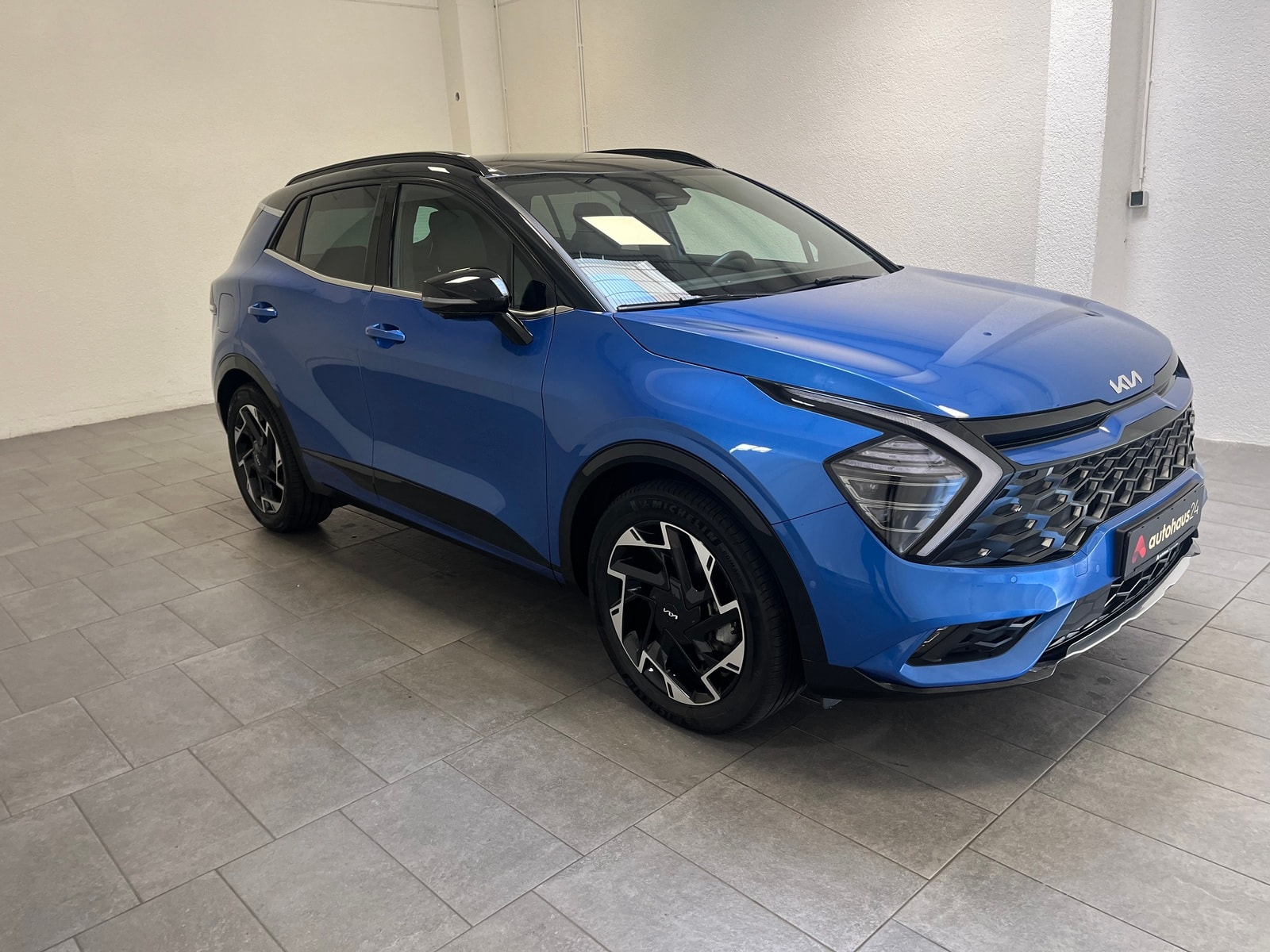 Kia Sportage SUV / Crossover / Geländewagen KIA Sportage 1.6 T-GDI Plug-in Hybrid Auto 4WD Sports Utility Vehicle #1
