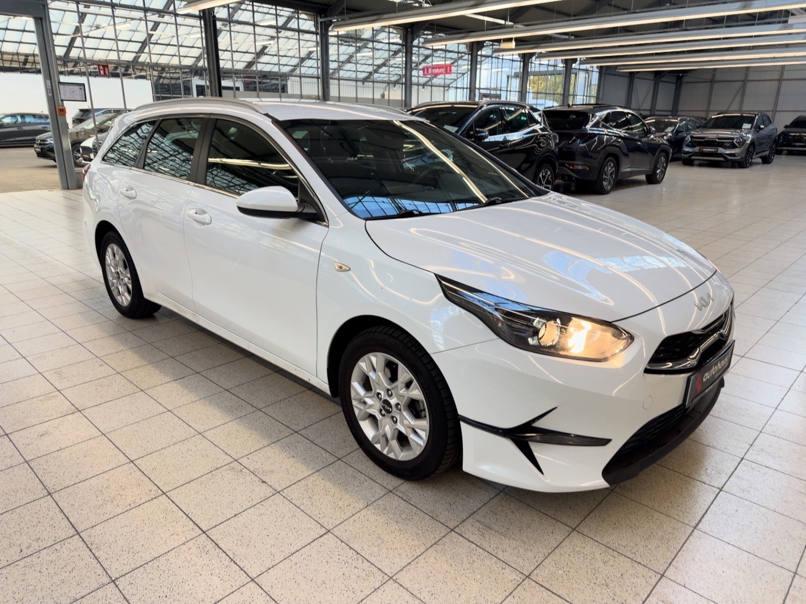 Kia Ceed Kombi KIA Ceed 1.5 T-GDI DCT Vision Sportswagon Kombi #1