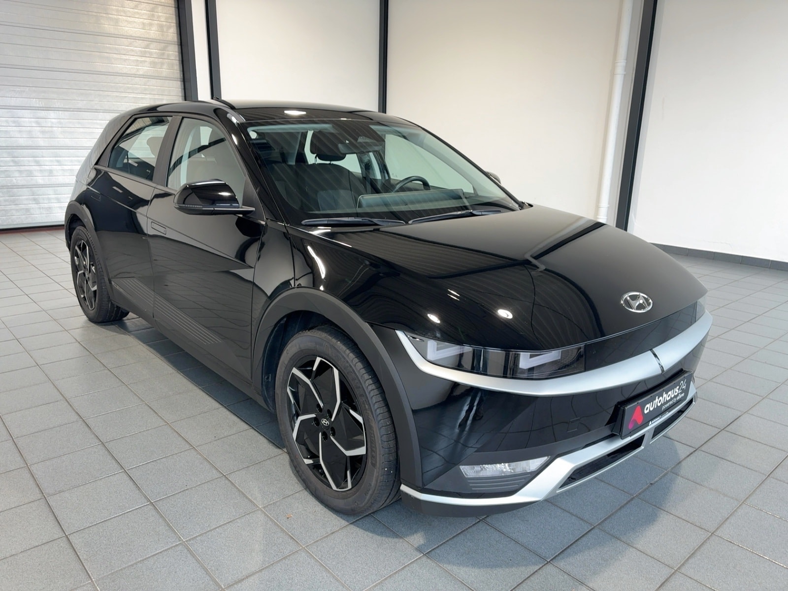 Hyundai IONIQ 5 Limousine HYUNDAI IONIQ 5 58 kWh Heckantrieb Sports Utility Vehicle #1