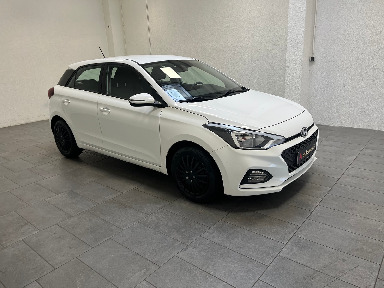 Hyundai i20 Limousine HYUNDAI i20 1.0 T-GDI blue Classic Schräghecklimousine #1