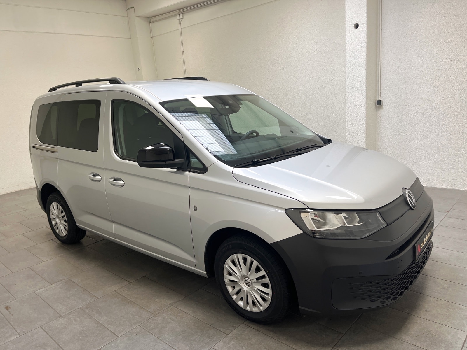 Volkswagen Caddy Kleinbus / Van VOLKSWAGEN Caddy 2,0-l-TDI 75kW SCR Kombi Kombi-Lieferwagen #1