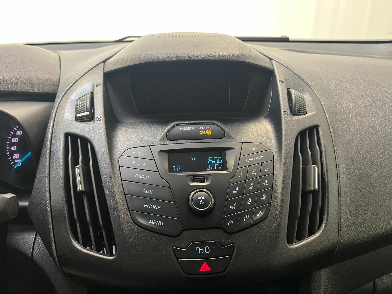 Ford Transit Transporter TransitConnect 1.5 TDCi 200 (L1) #11