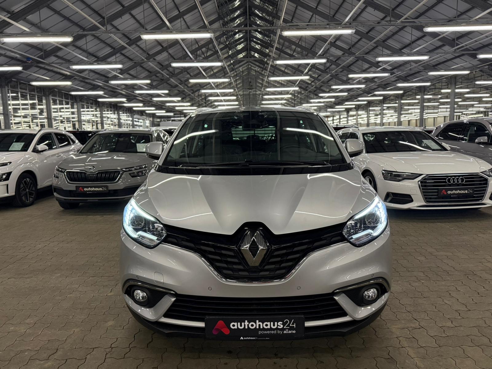 Renault Grand Scenic Van Grand Scenic IV 1.7 BLUE dCi 120 Grand Business #2