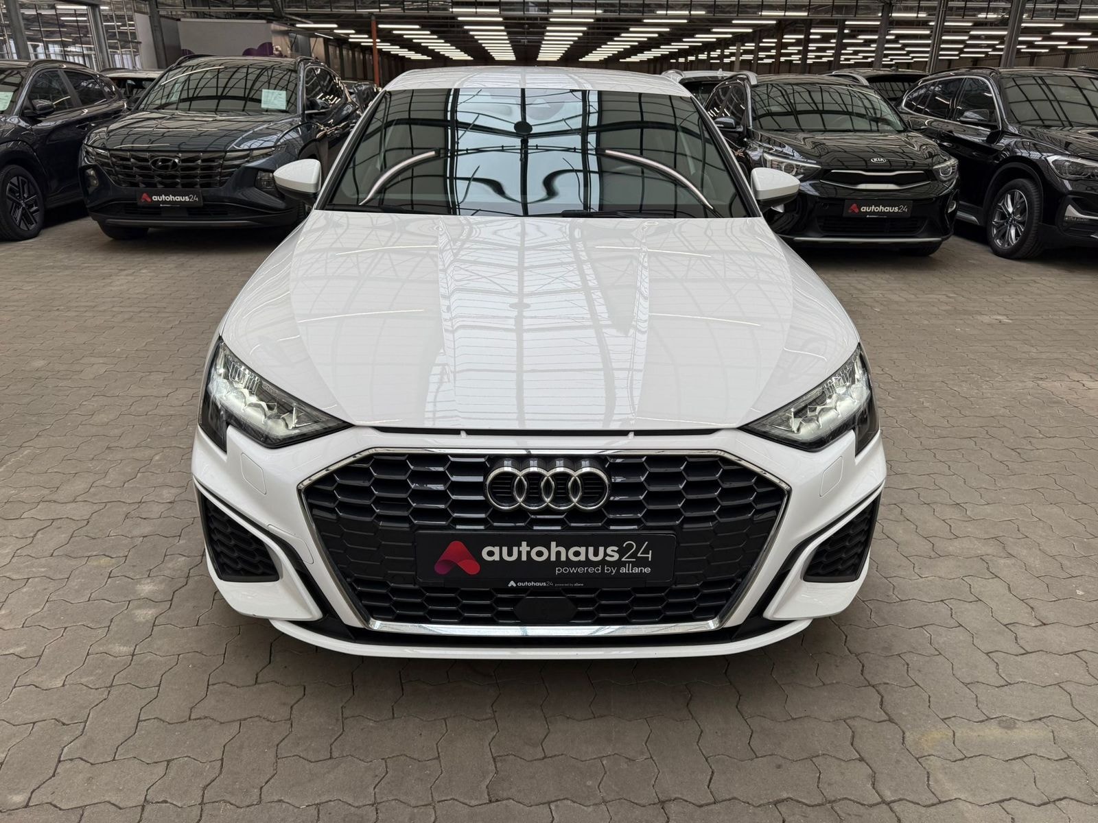 Audi A3 Limousine A3 35 1.5 TFSI Sportback S line (EURO 6d) #2