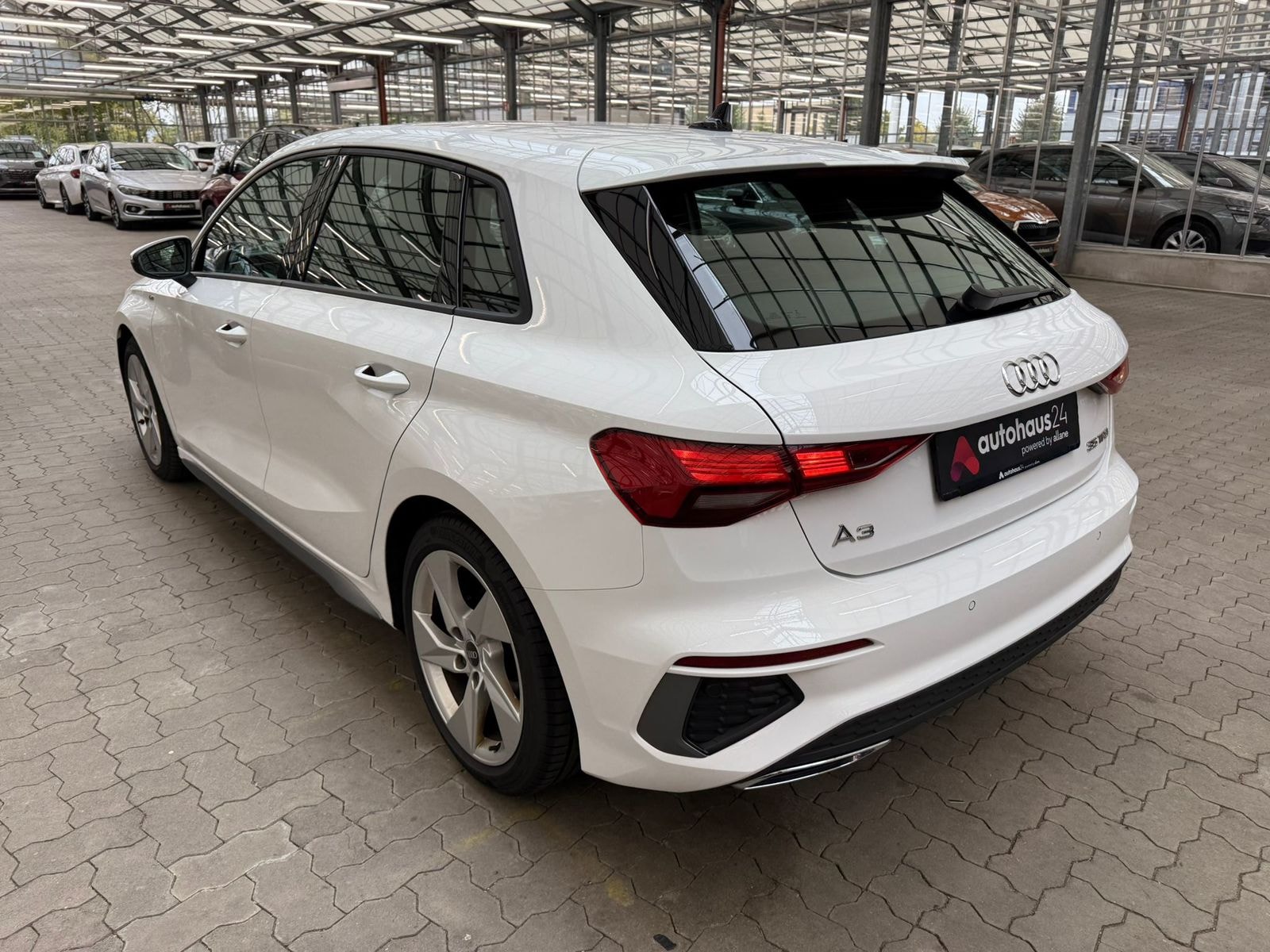 Audi A3 Limousine A3 35 1.5 TFSI Sportback S line (EURO 6d) #4