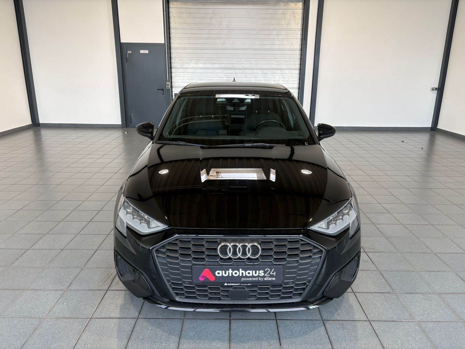 Audi A3 Limousine A3 30 2.0 TDI Sportback basis (EURO 6d) #2