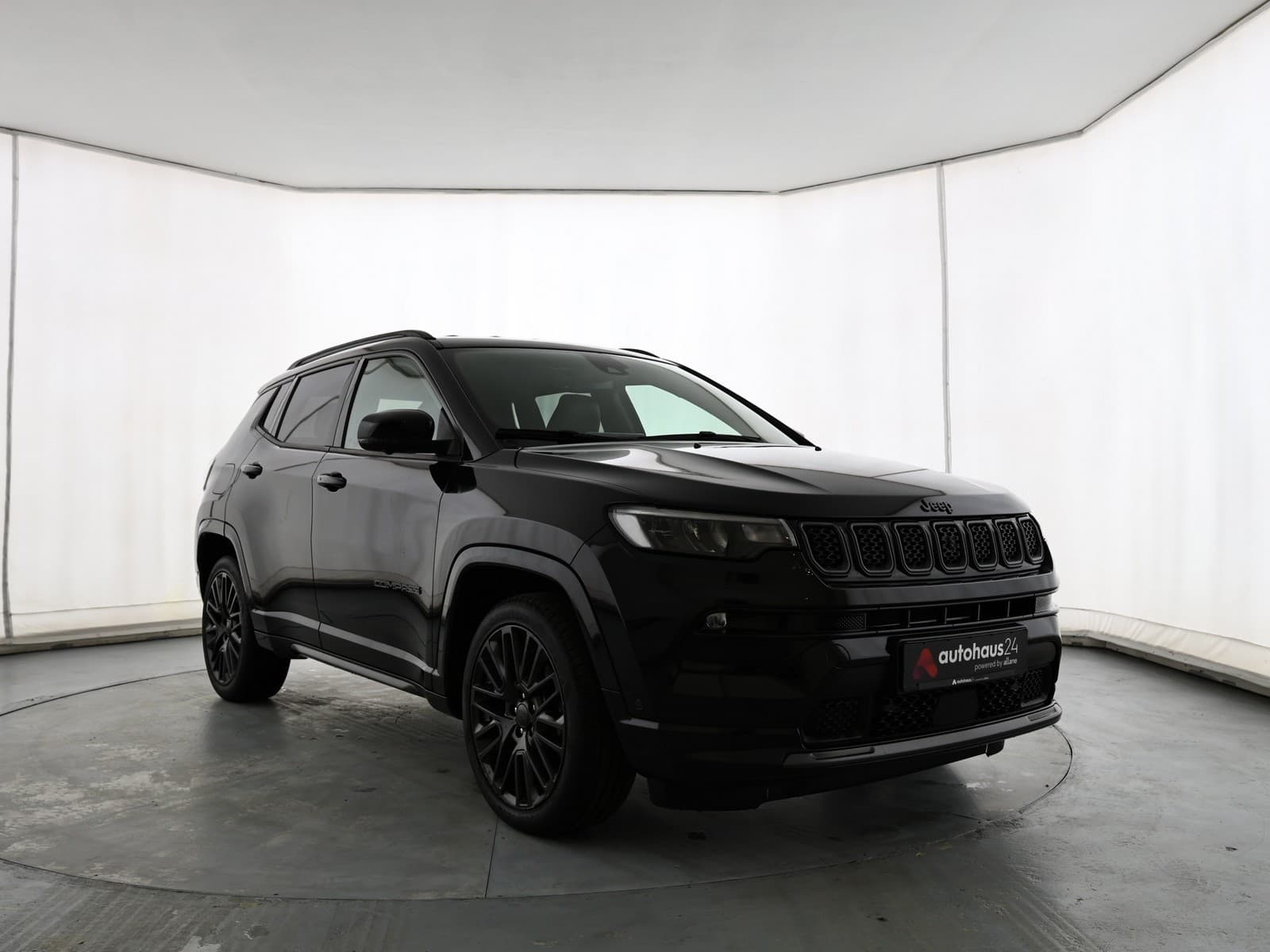 Jeep Compass SUV / Crossover / Geländewagen JEEP Compass 1.3 GSE T4 110kW S DCT Sports Utility Vehicle #1
