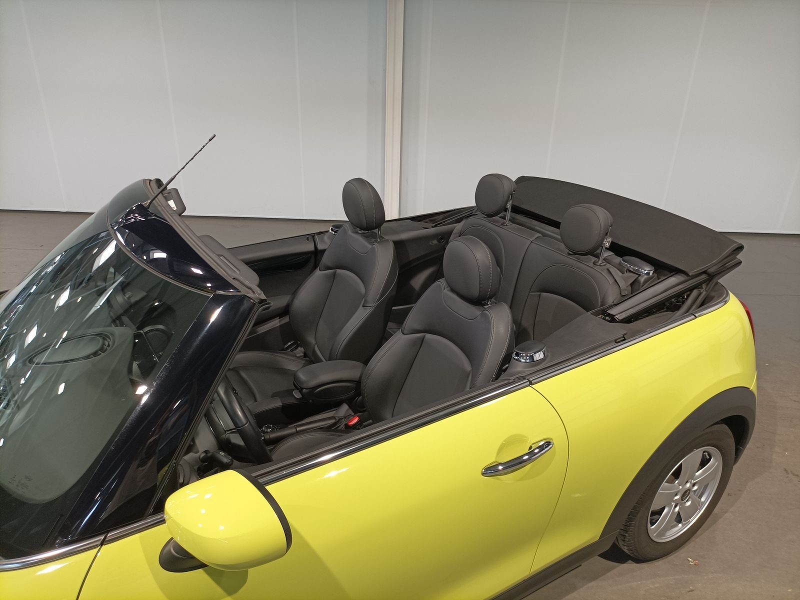 MINI Cabrio Cabriolet Cabrio One Classic Trim #12