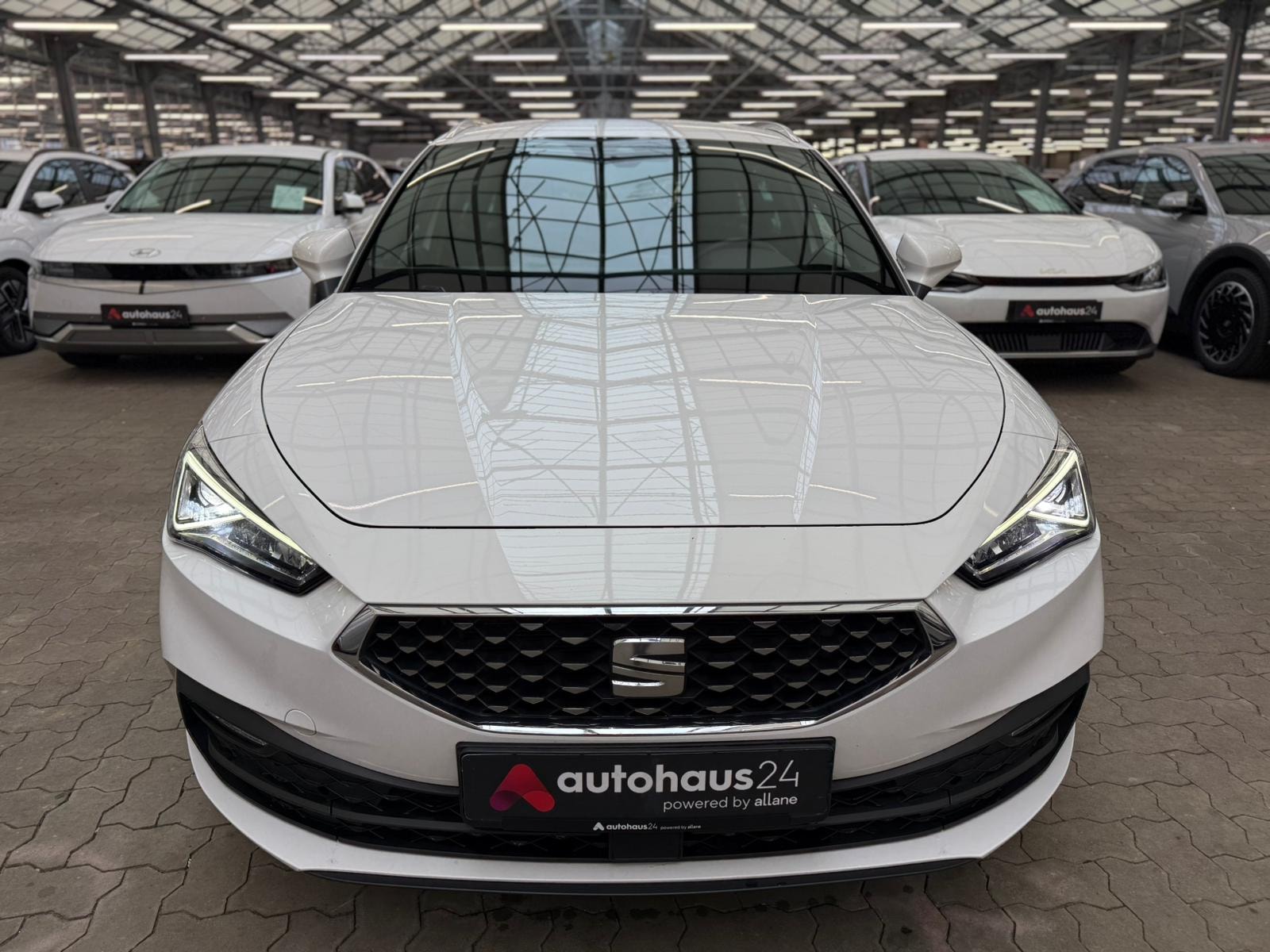 Seat Leon Kombi Leon Sportstourer 2.0 TDI Xcellence (EURO 6d) #2