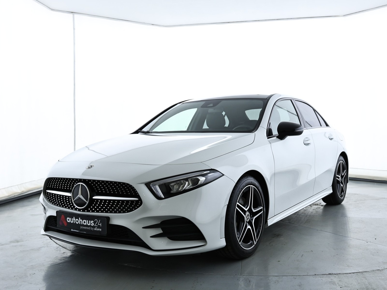 Mercedes Benz A-Klasse Limousine A 200 Lim. AMG Line (EURO 6d) #3