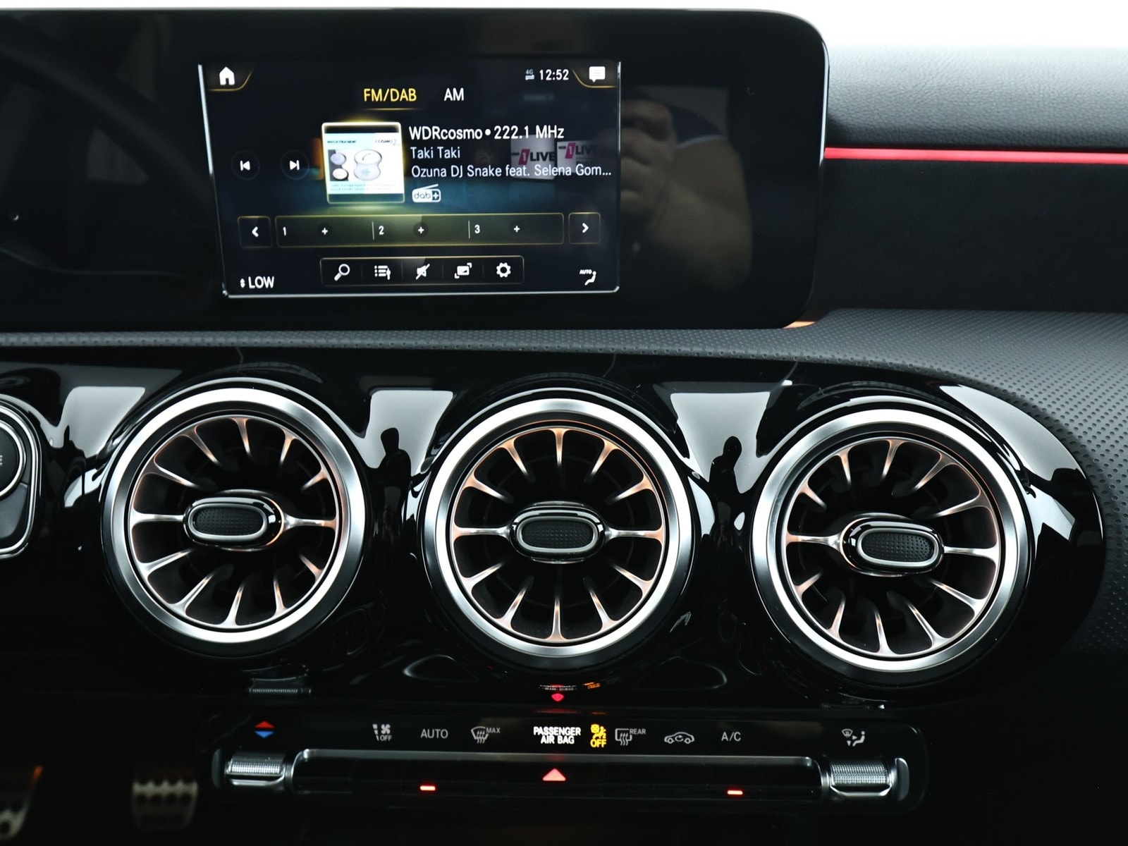 Mercedes Benz A-Klasse Limousine A 200 Lim. AMG Line (EURO 6d) #12