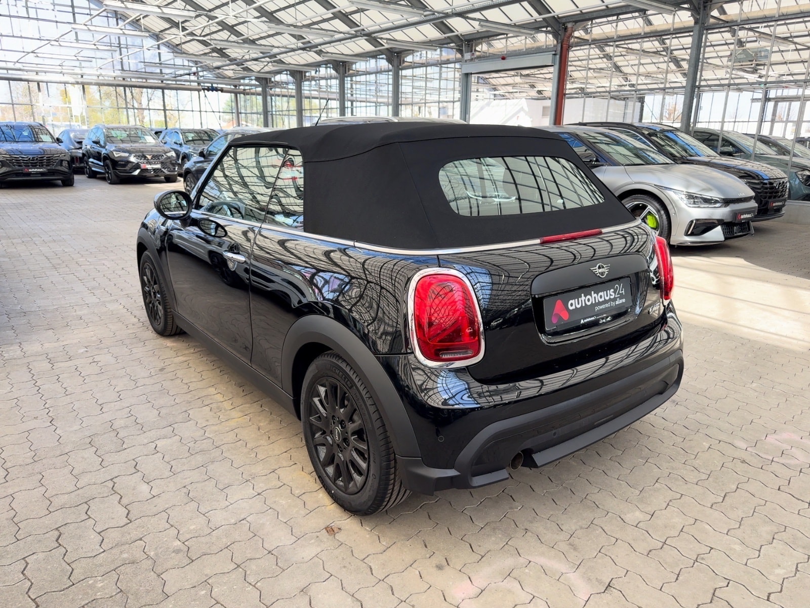 MINI Cabrio Cabriolet Cabrio One Essential Trim (EURO 6d)(OPF) #4