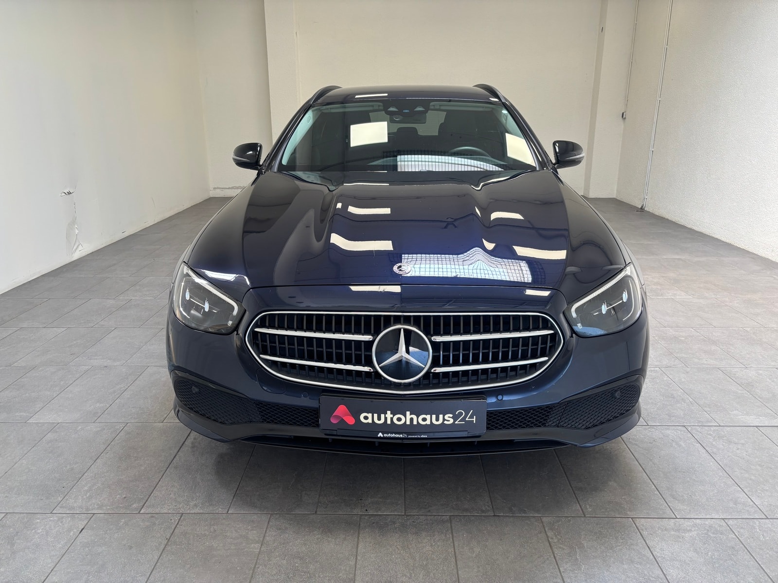 Mercedes Benz E-Klasse Kombi E 200 T Avantgarde 4Matic (EURO 6d) #2