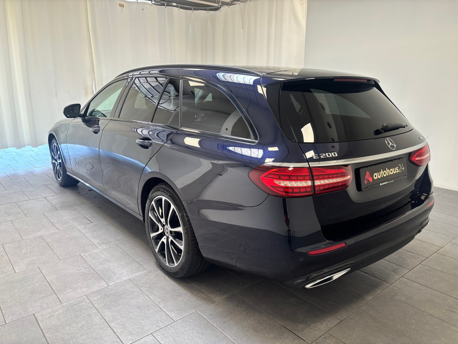 Mercedes Benz E-Klasse Kombi E 200 T Avantgarde 4Matic (EURO 6d) #4