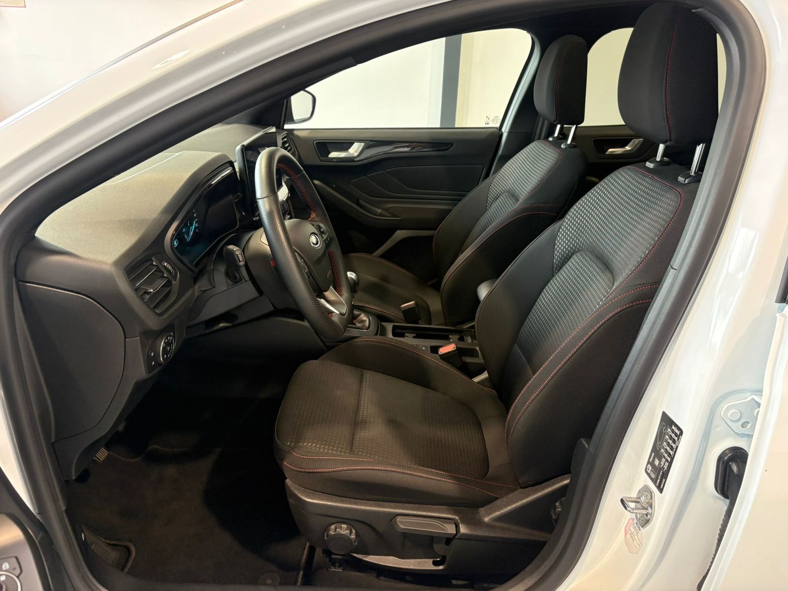 Ford Focus Kombi Focus 1.5 EcoBlue ST-Line S/S (EURO 6d) #8