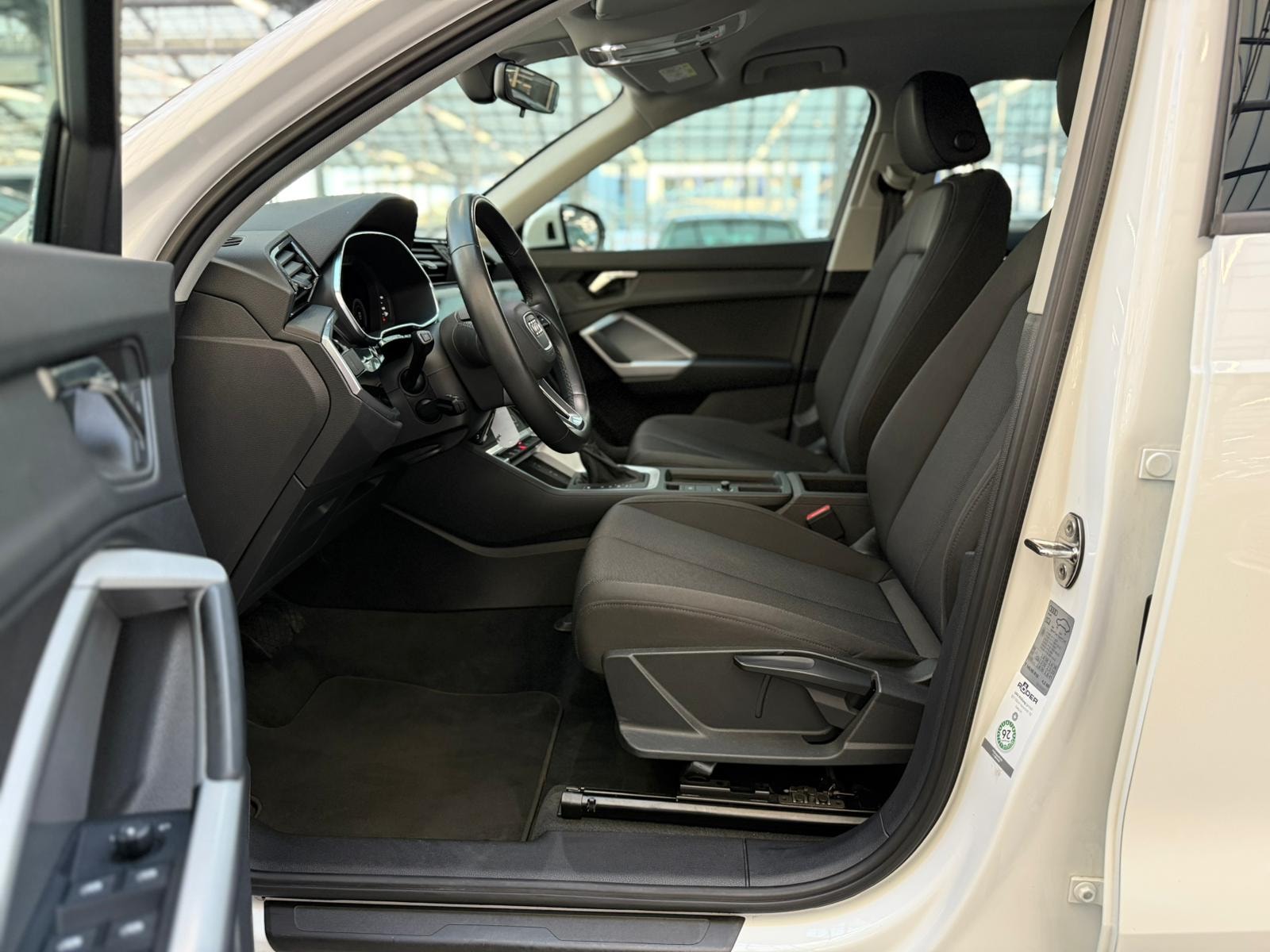 Audi Q3 SUV Q3 35 2.0 TDI quattro basis #8