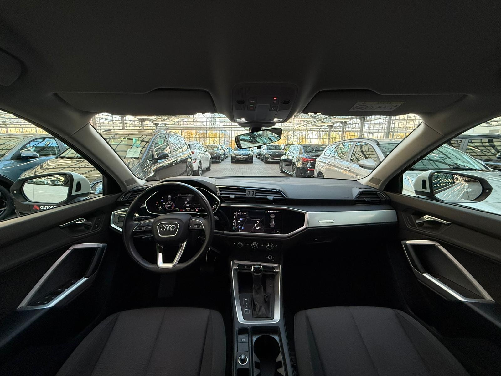 Audi Q3 SUV Q3 35 2.0 TDI quattro basis #9