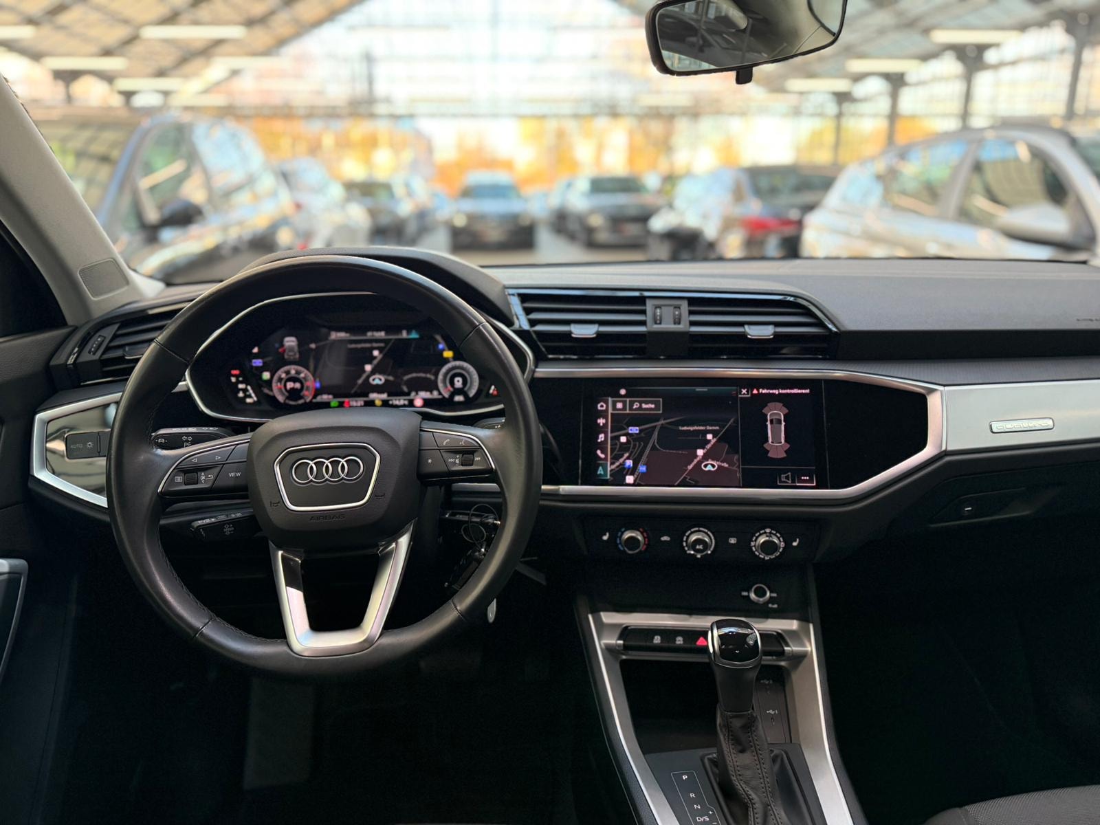 Audi Q3 SUV Q3 35 2.0 TDI quattro basis #11