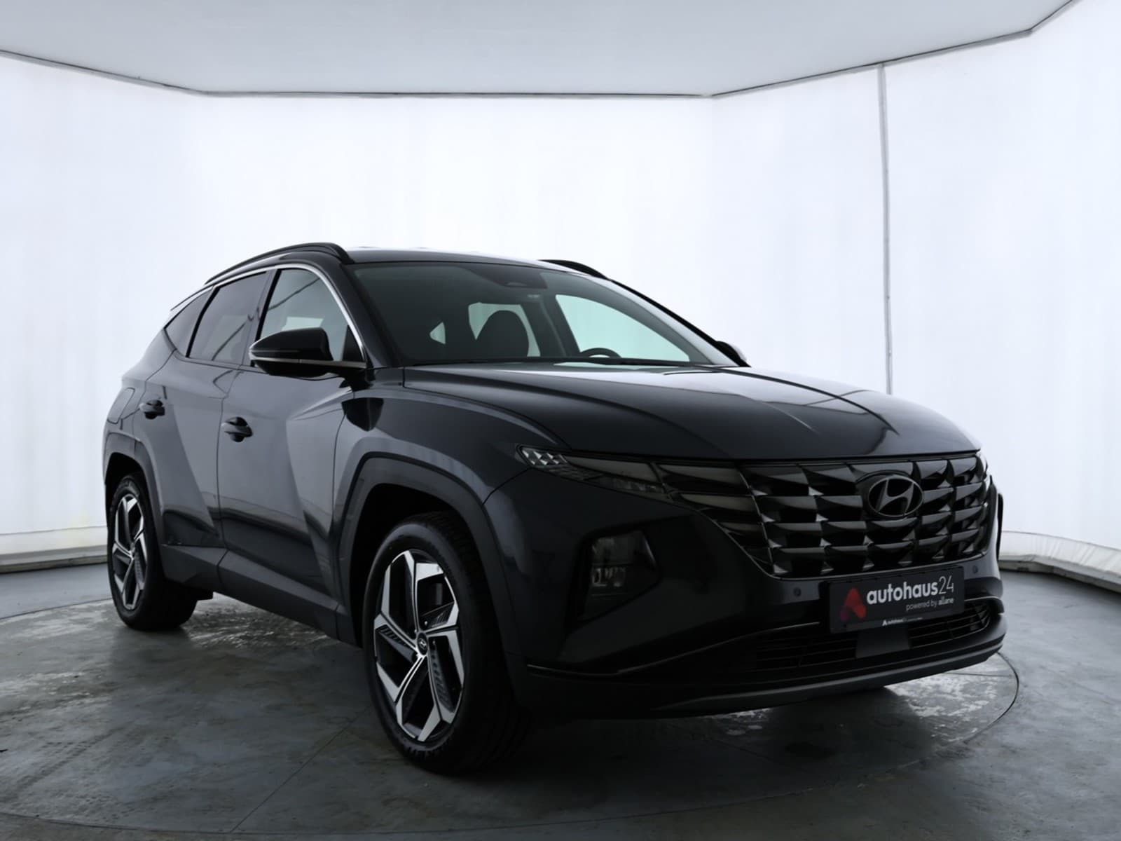 Hyundai Tucson SUV / Crossover / Geländewagen HYUNDAI Tucson 1.6 T-GDI Plug-in Hybrid 4WD Auto Sports Utility Vehicle #1