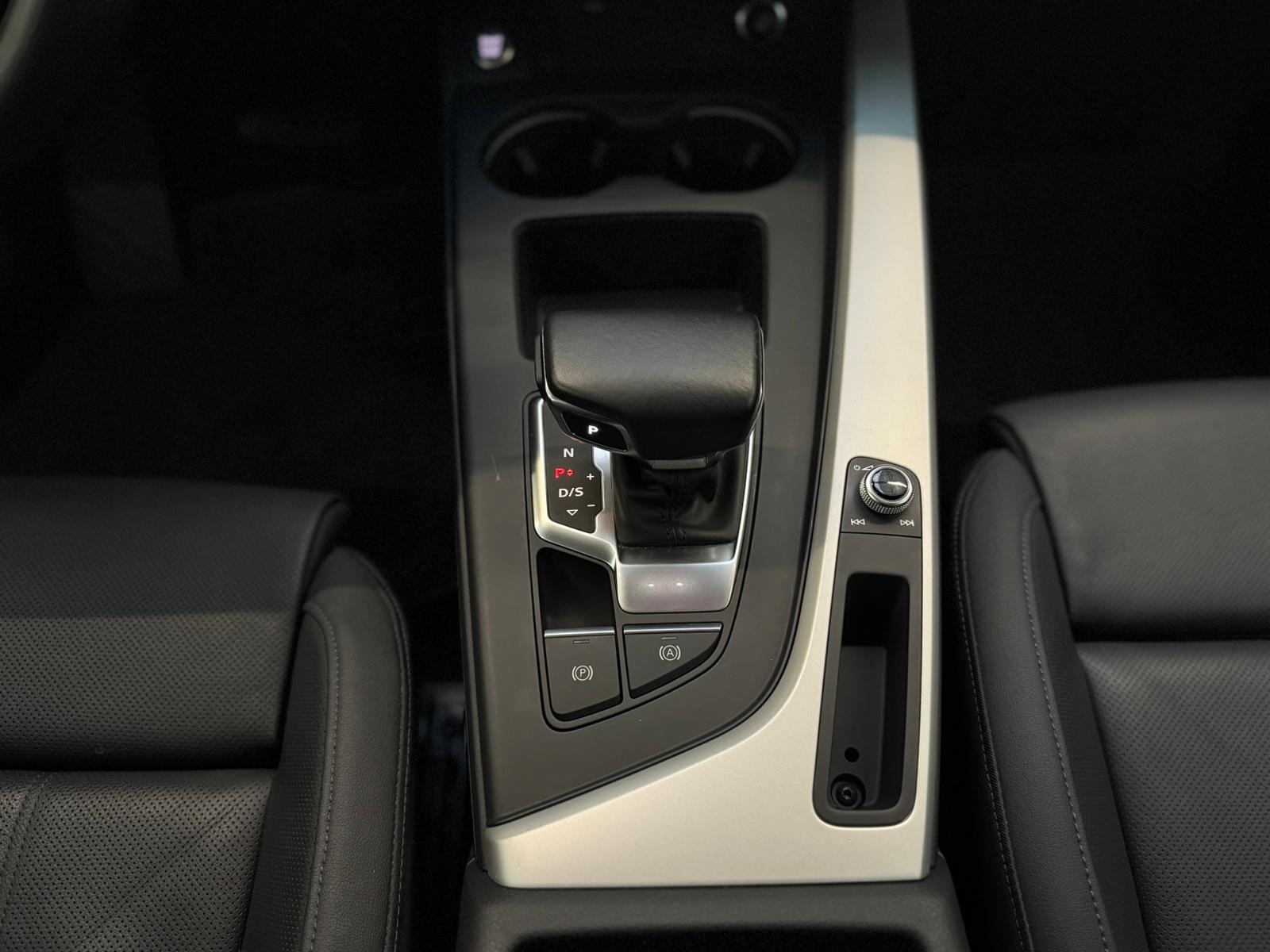 Audi A4 Kombi A4 40 quattro 2.0 TDI Avant S line (EURO 6d) #13