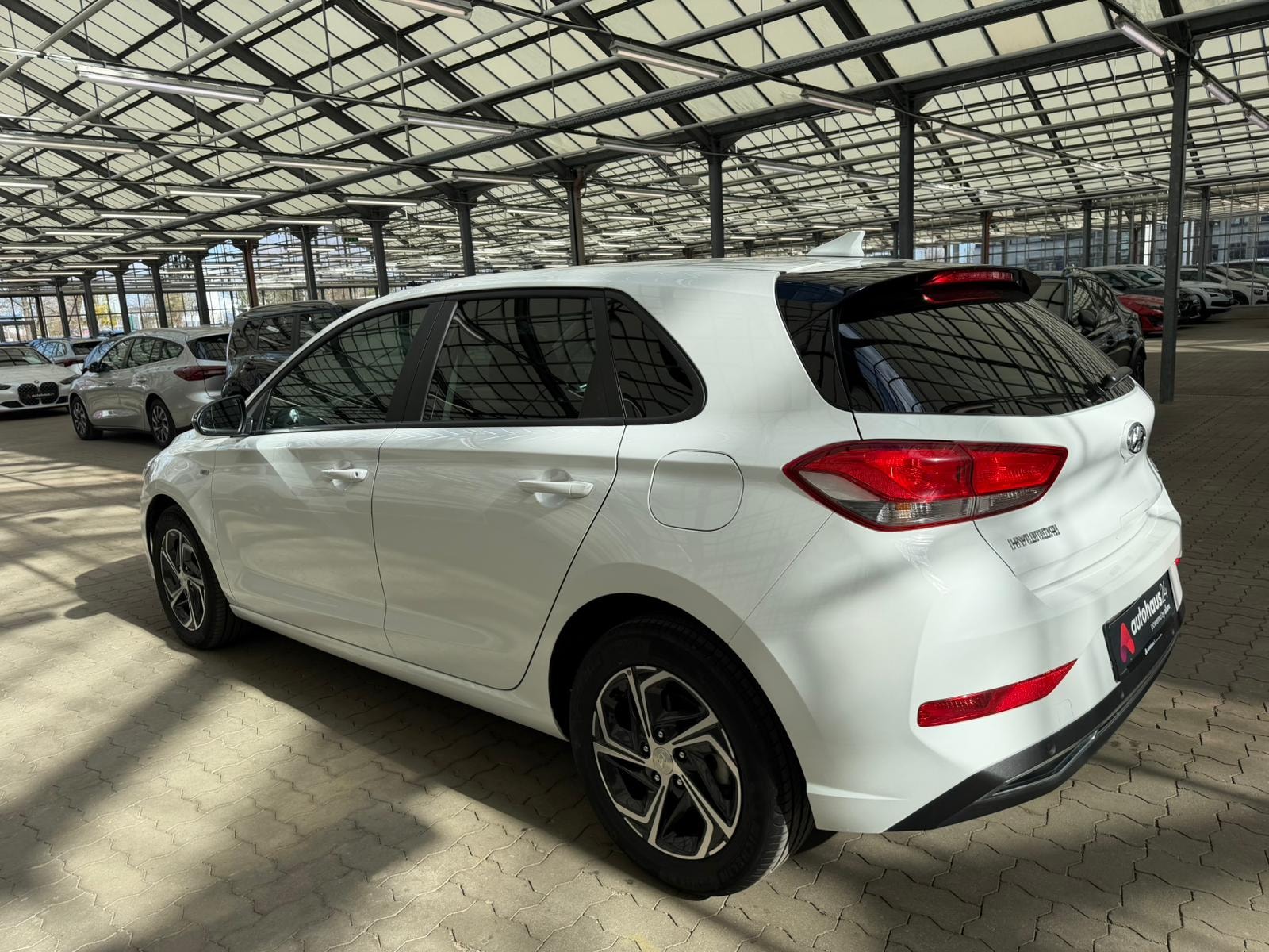 Hyundai i30 Limousine i30 1.5 T-GDI Ed. 30 Mild-Hybrid (EURO 6d)(OPF) #4
