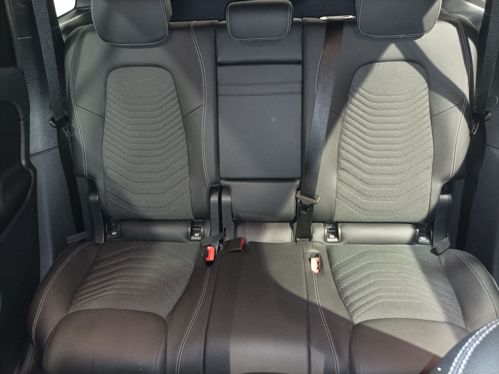 Mercedes Benz GLB-Klasse SUV GLB 220 d #15