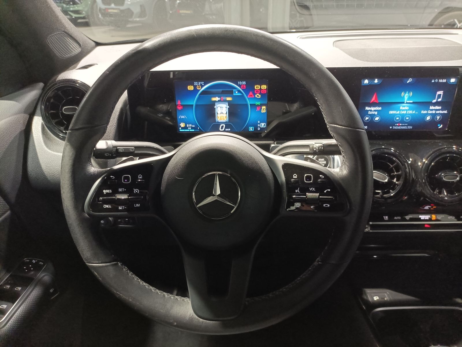 Mercedes Benz GLB-Klasse SUV GLB 220 d #10