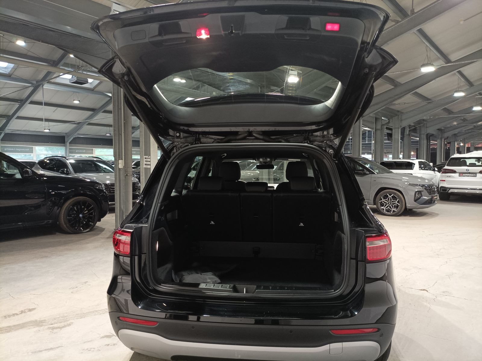 Mercedes Benz GLB-Klasse SUV GLB 220 d #6