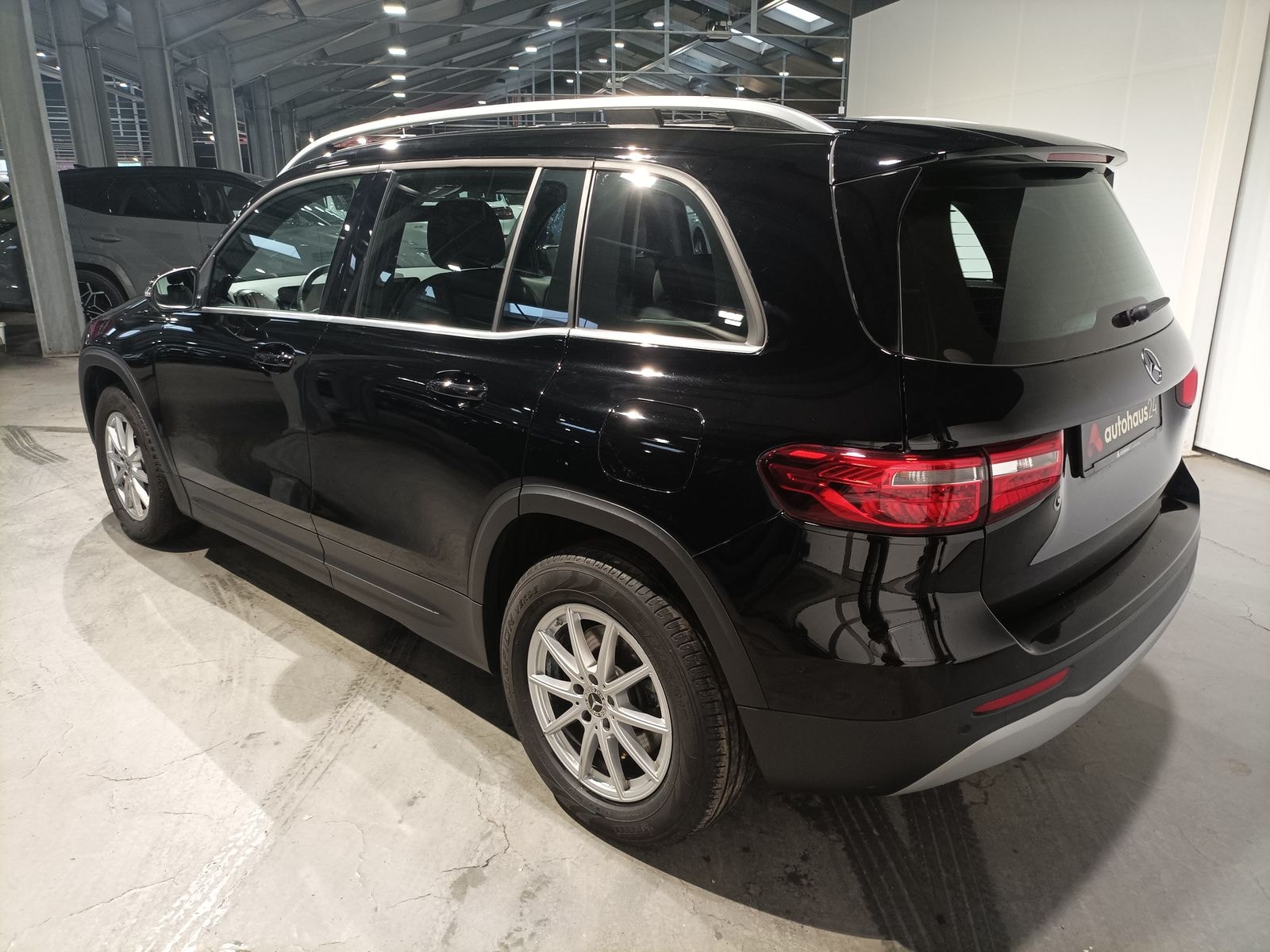 Mercedes Benz GLB-Klasse SUV GLB 220 d #4