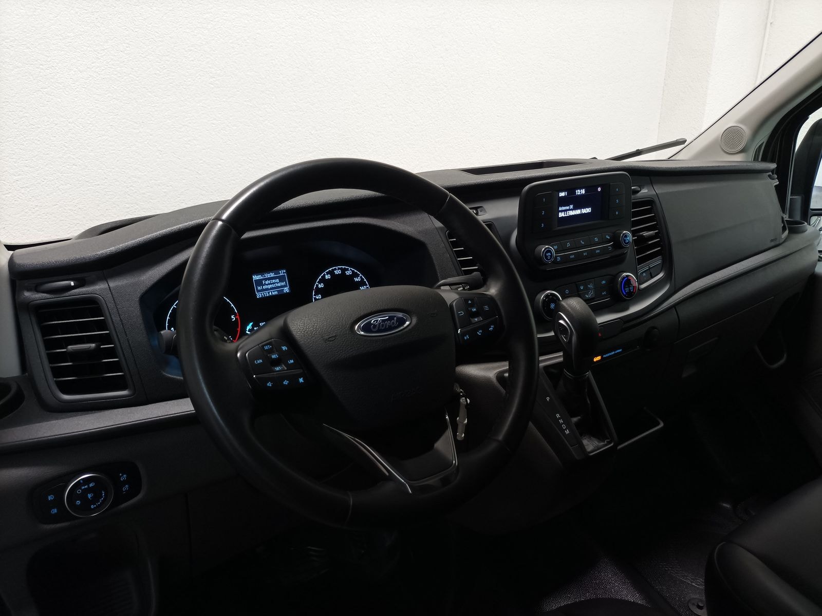 Ford Transit Transporter Transit FT 350 (TTS) 2.0 TDCi DPF 350 L4 RWD (EURO #11