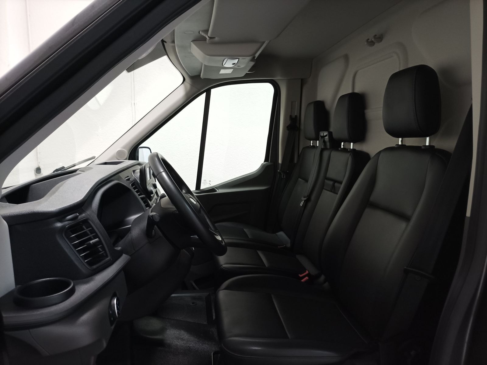 Ford Transit Transporter Transit FT 350 (TTS) 2.0 TDCi DPF 350 L4 RWD (EURO #8