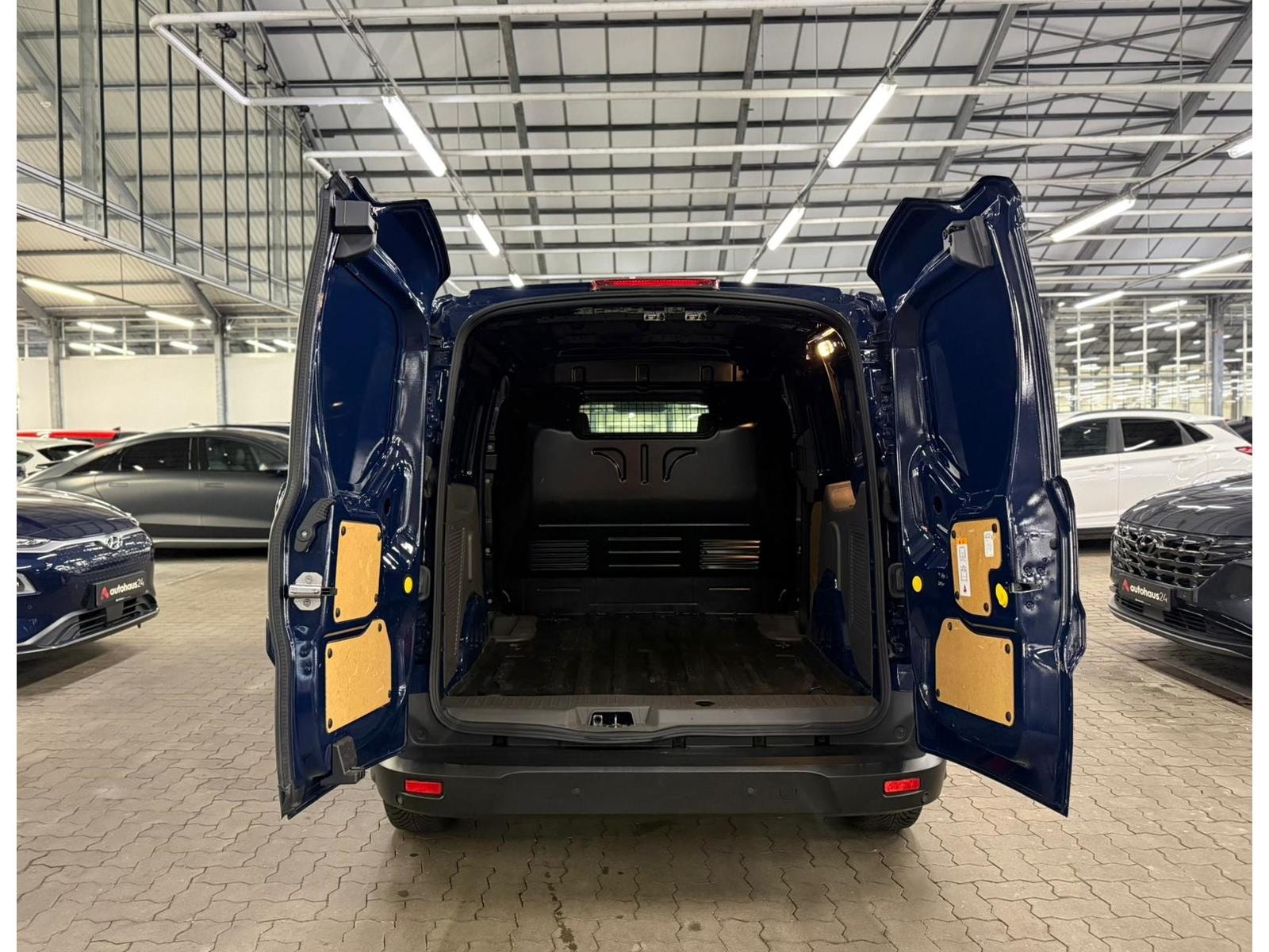 Ford Transit Transporter TransitConnect 1.5 EcoBlue 240 (L1) Trend S/S (EUR #6