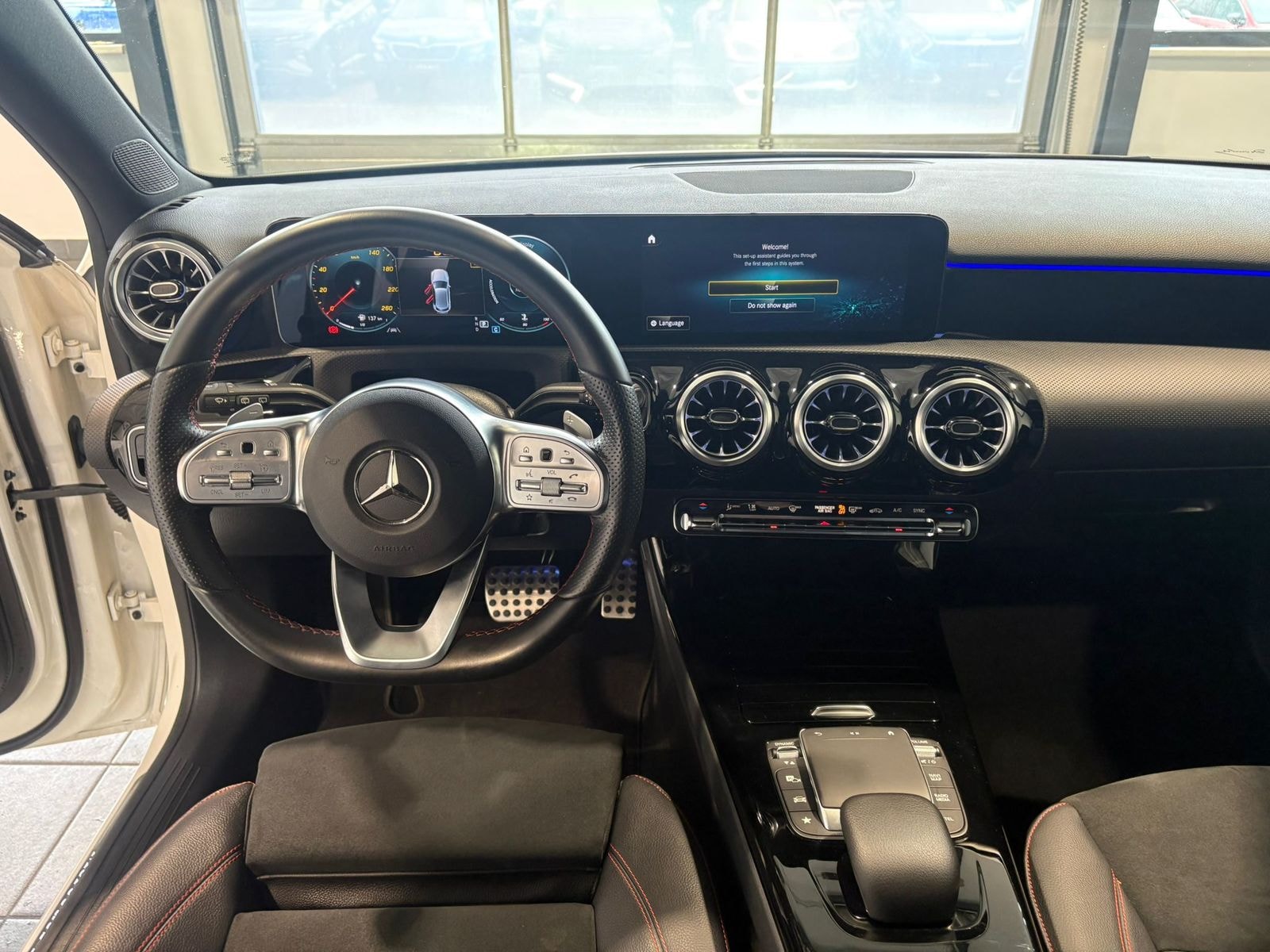 Mercedes Benz A-Klasse Limousine A 200 AMG Line (EURO 6d) #9