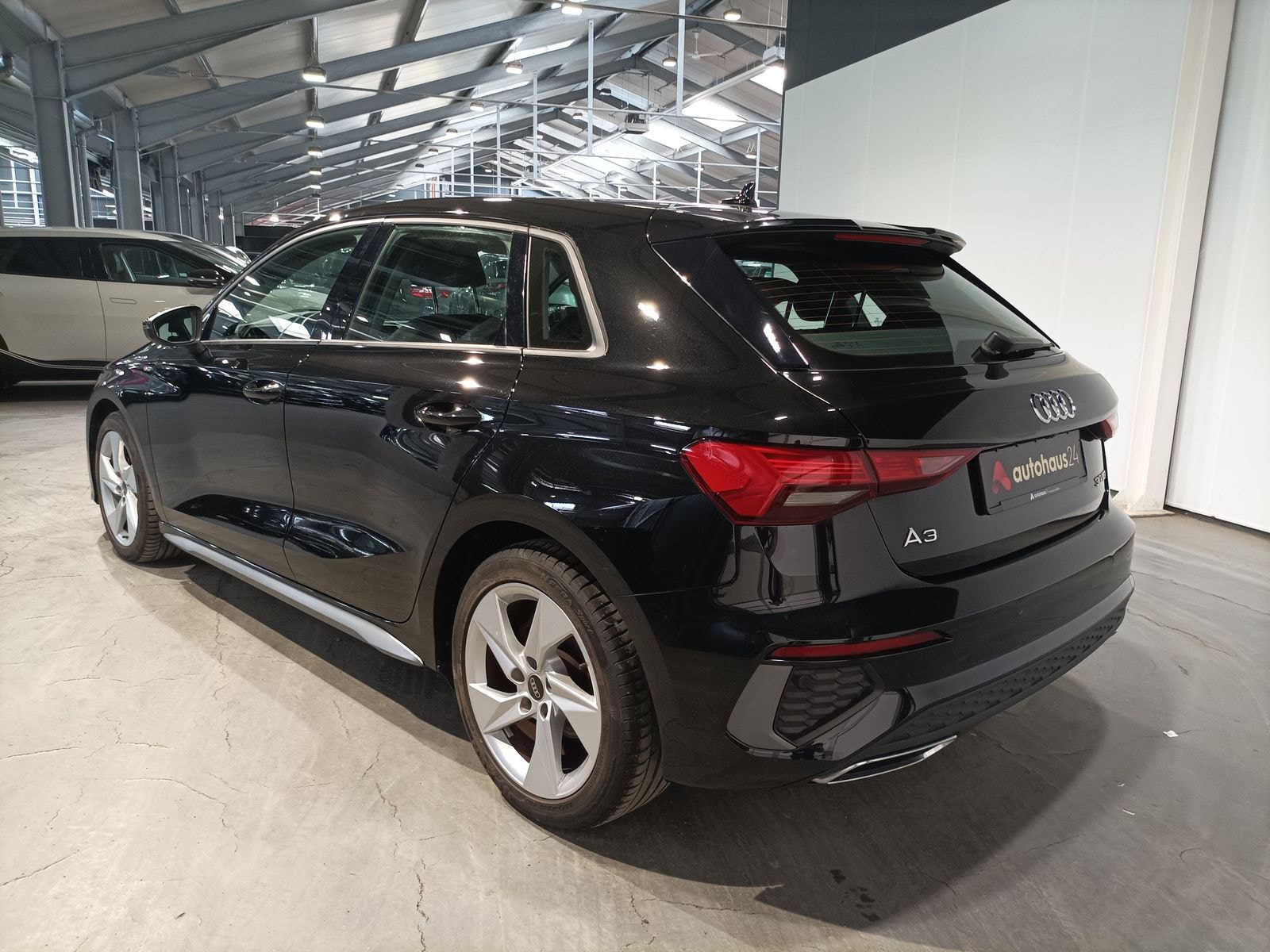 Audi A3 Limousine A3 30 2.0 TDI Sportback S line #4