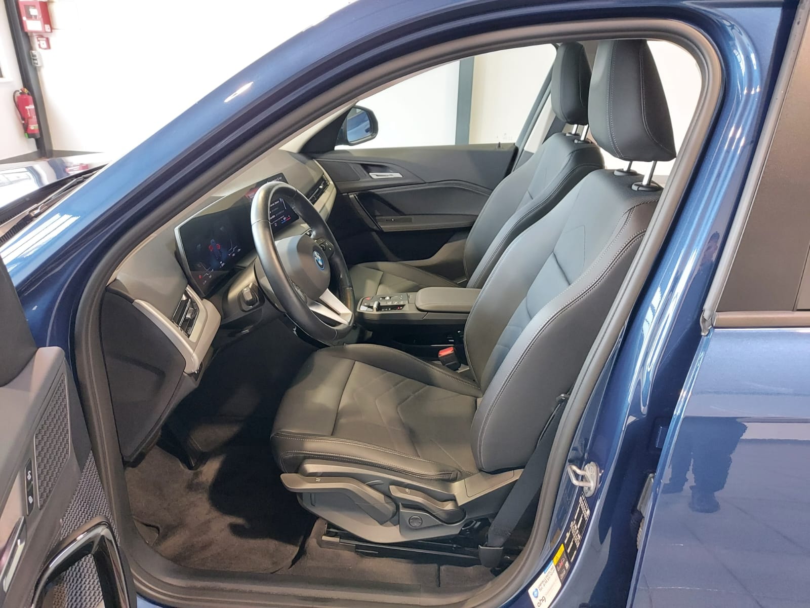 BMW iX1 SUV iX1 xDrive30 #8