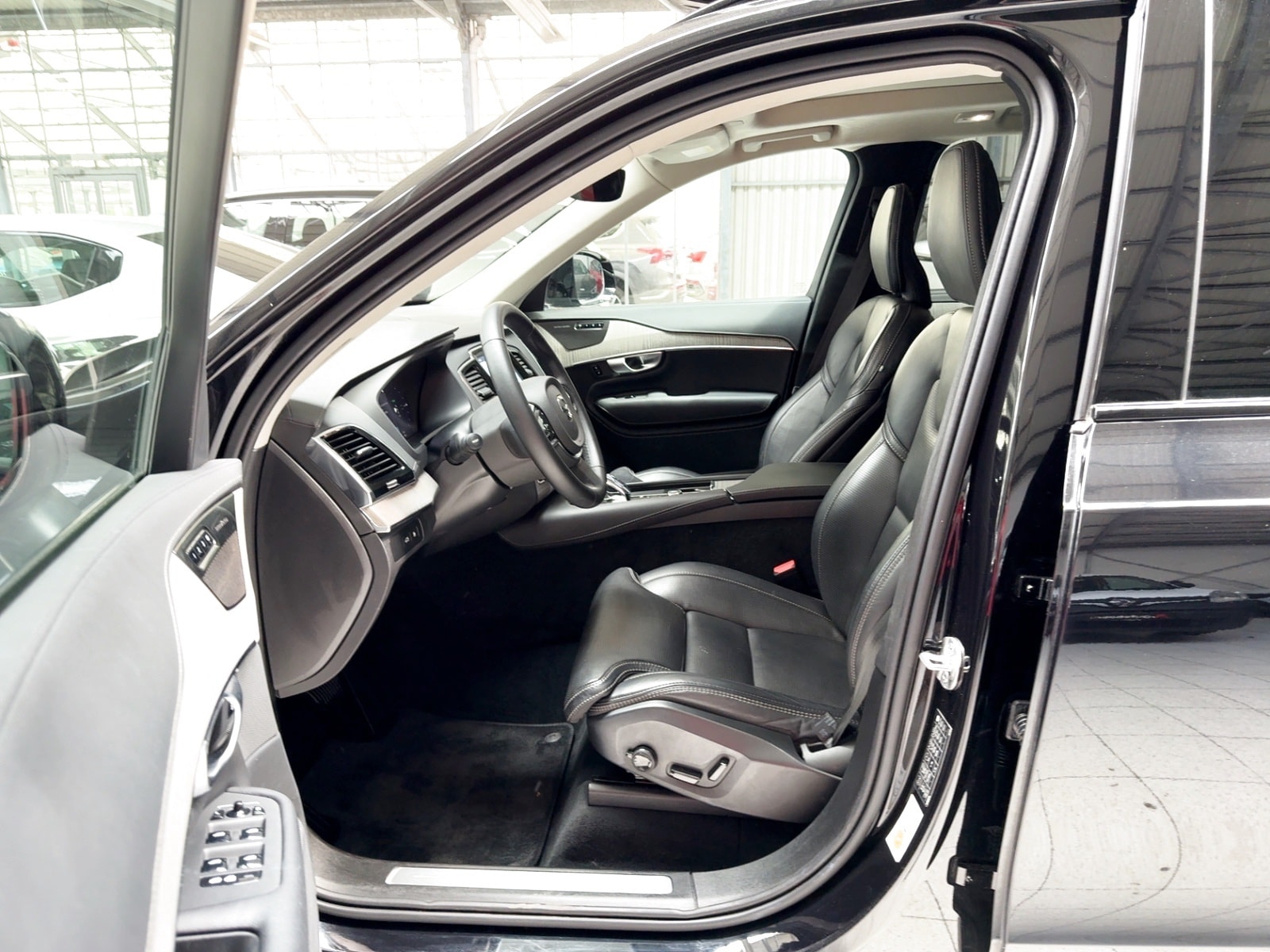 Volvo XC90 SUV XC 90 T8 AWD Ultra Dark Plug-In (EURO 6d) #8