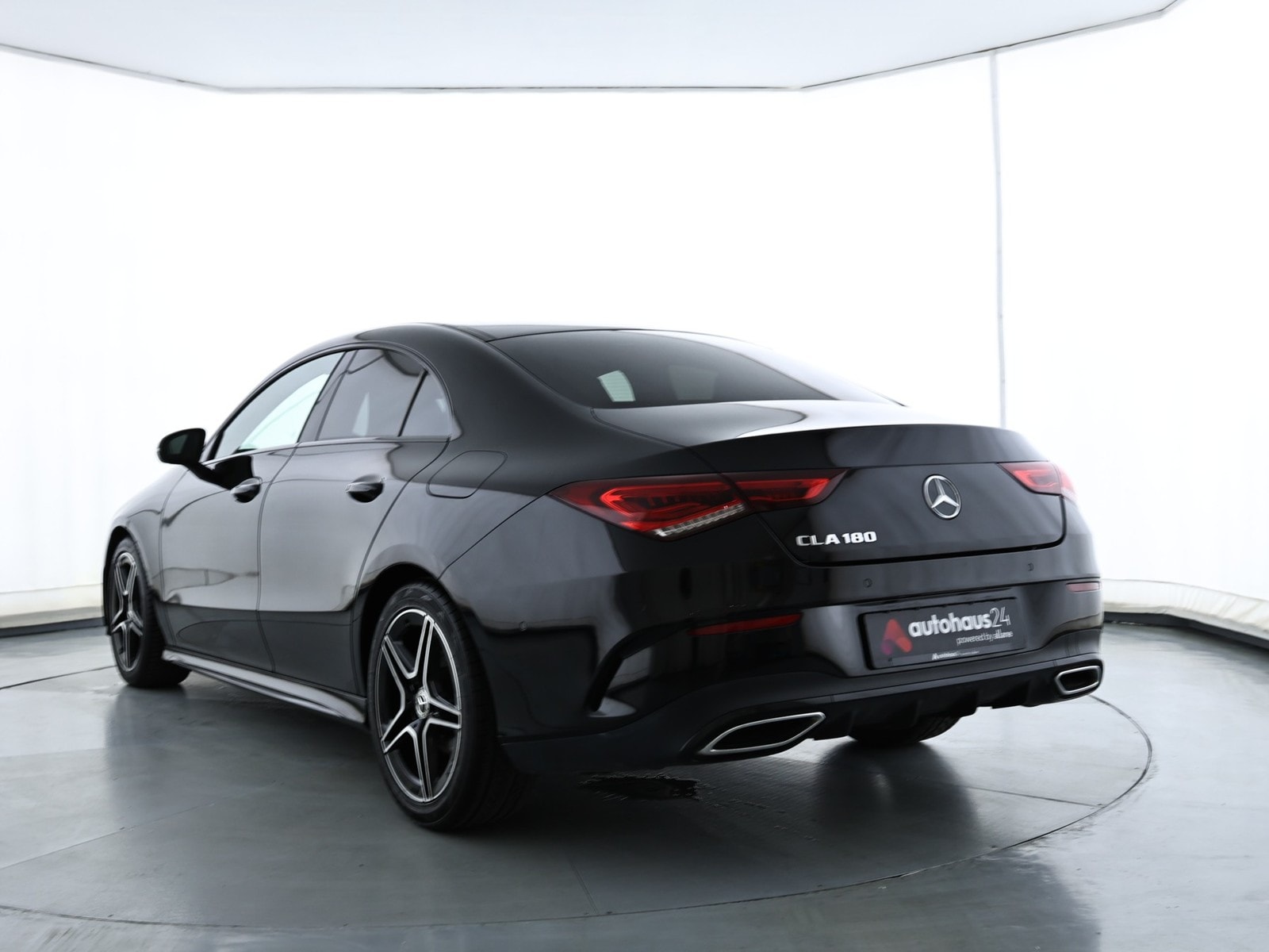 Mercedes Benz CLA-Klasse Limousine CLA 180 AMG Line (EURO 6d) #4