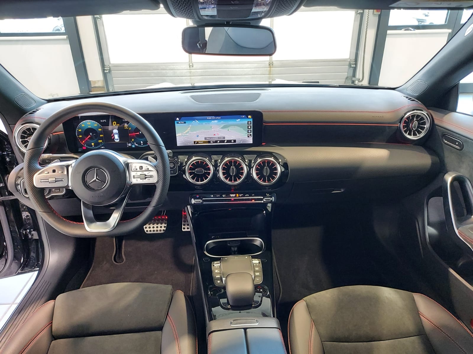 Mercedes Benz CLA-Klasse Limousine CLA 180 Edition 2022 (EURO 6d) #9