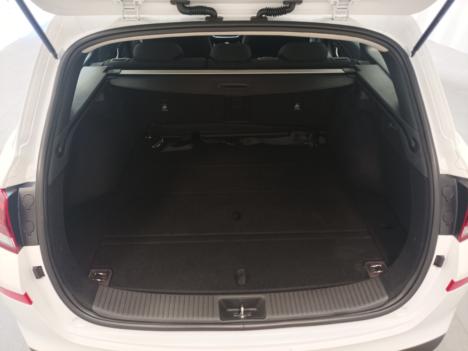 Hyundai i30 Kombi i30 1.0 T-GDI Trend Mild-Hybrid (EURO 6d)(OPF) #6