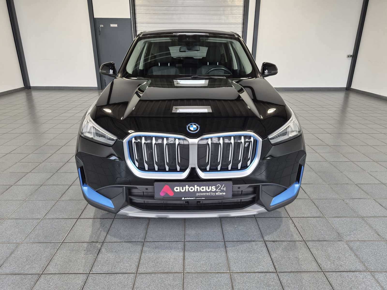 BMW iX1 SUV iX1 xDrive30 #2