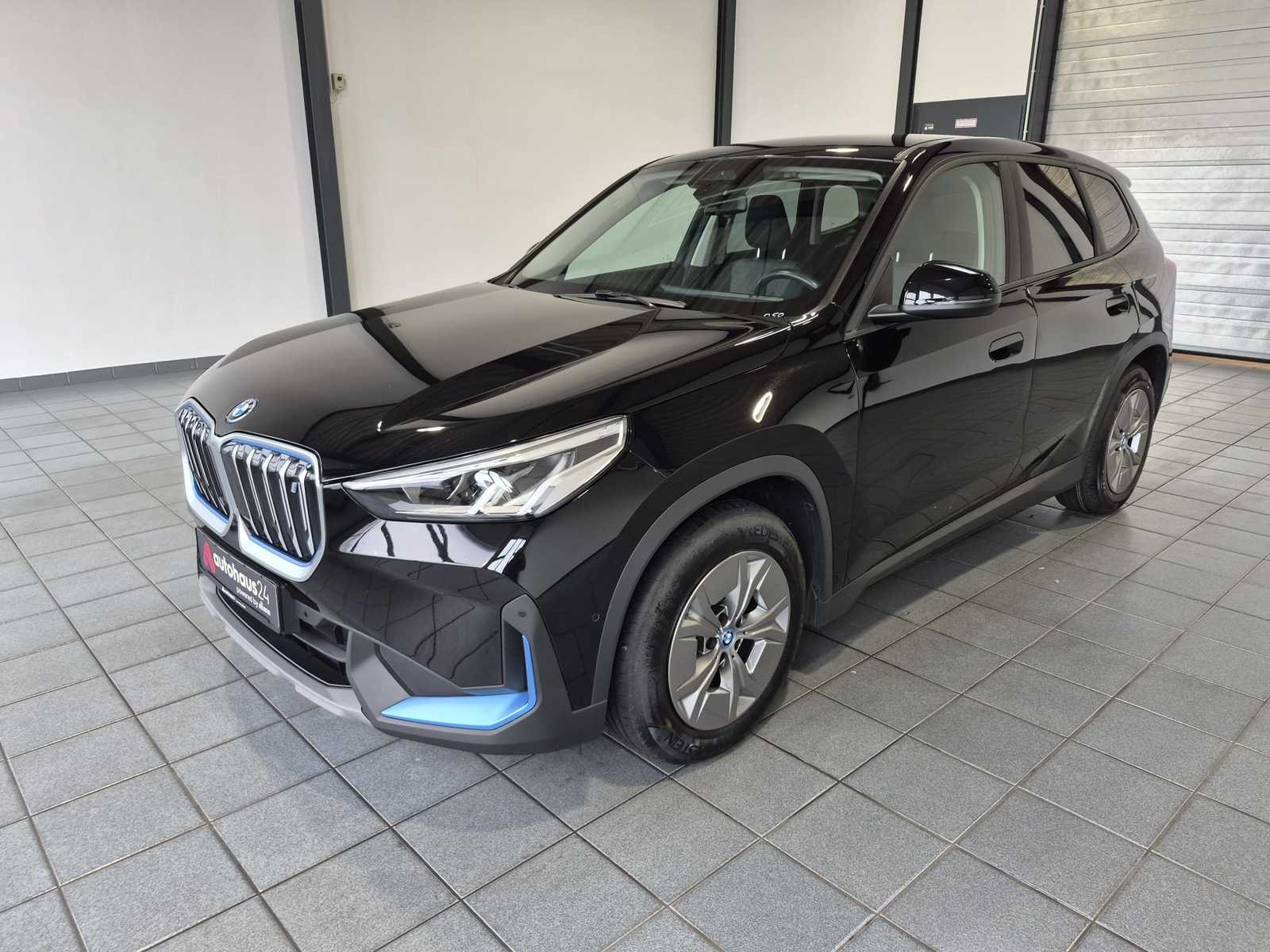 BMW iX1 SUV iX1 xDrive30 #3