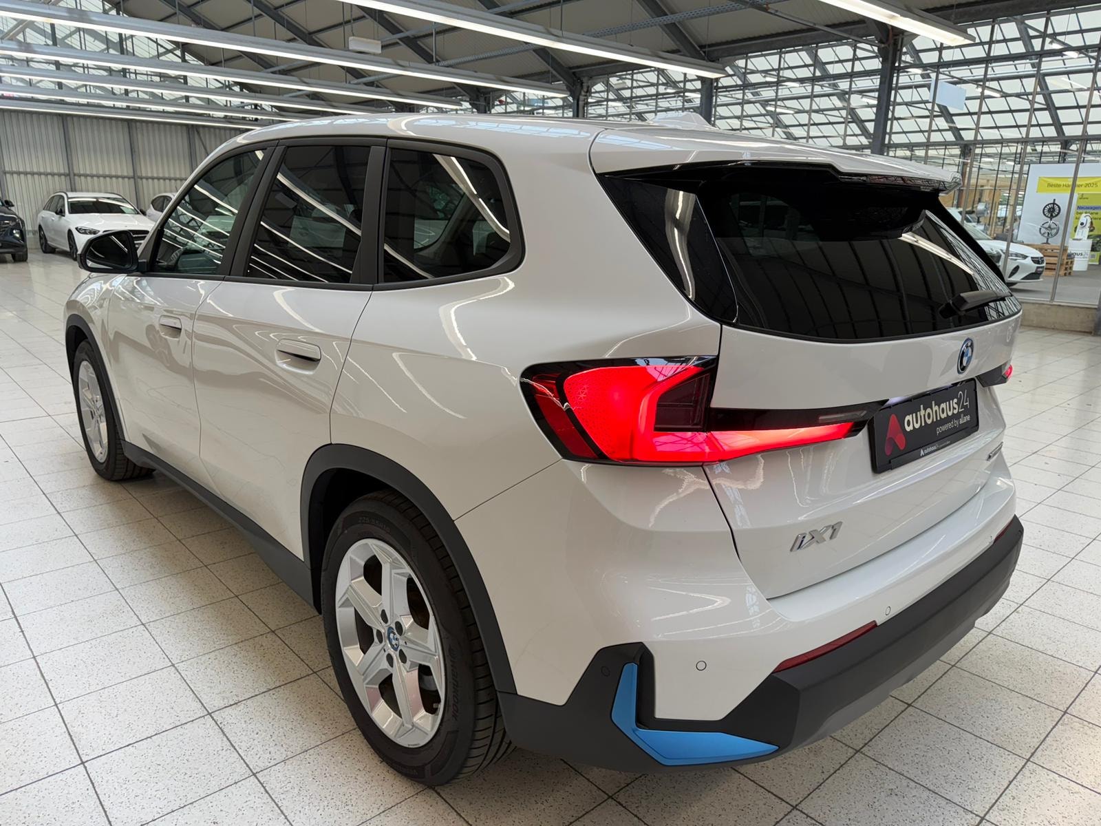 BMW iX1 SUV iX1 xDrive30 #4