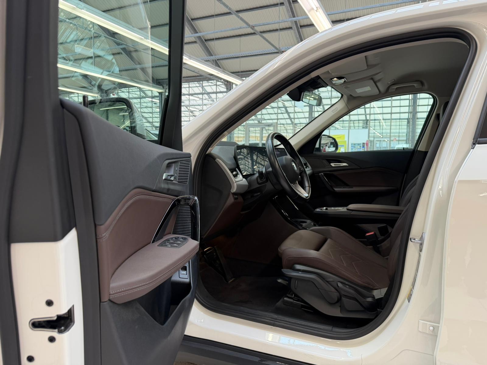 BMW iX1 SUV iX1 xDrive30 #8