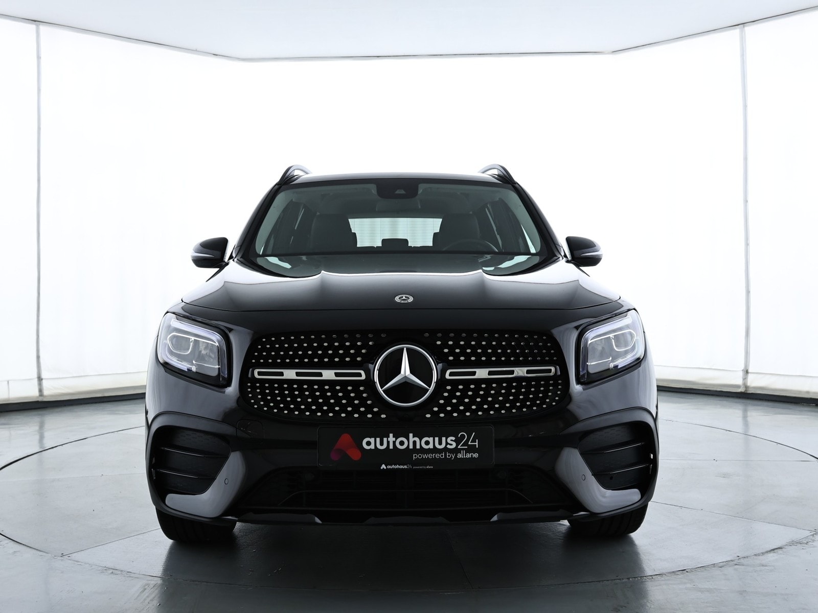 Mercedes Benz GLB-Klasse SUV GLB 180 AMG Line (EURO 6d) #2