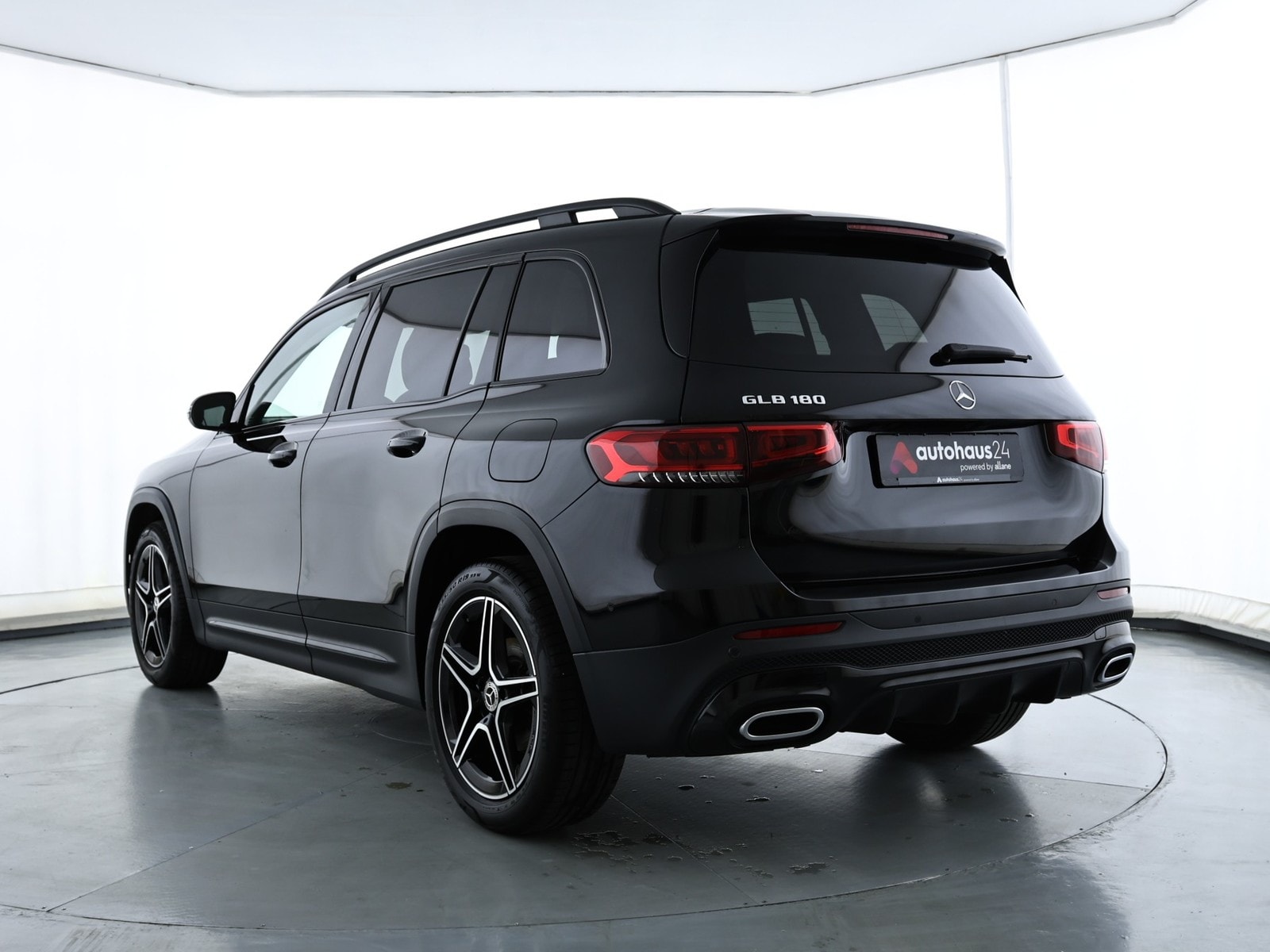 Mercedes Benz GLB-Klasse SUV GLB 180 AMG Line (EURO 6d) #4