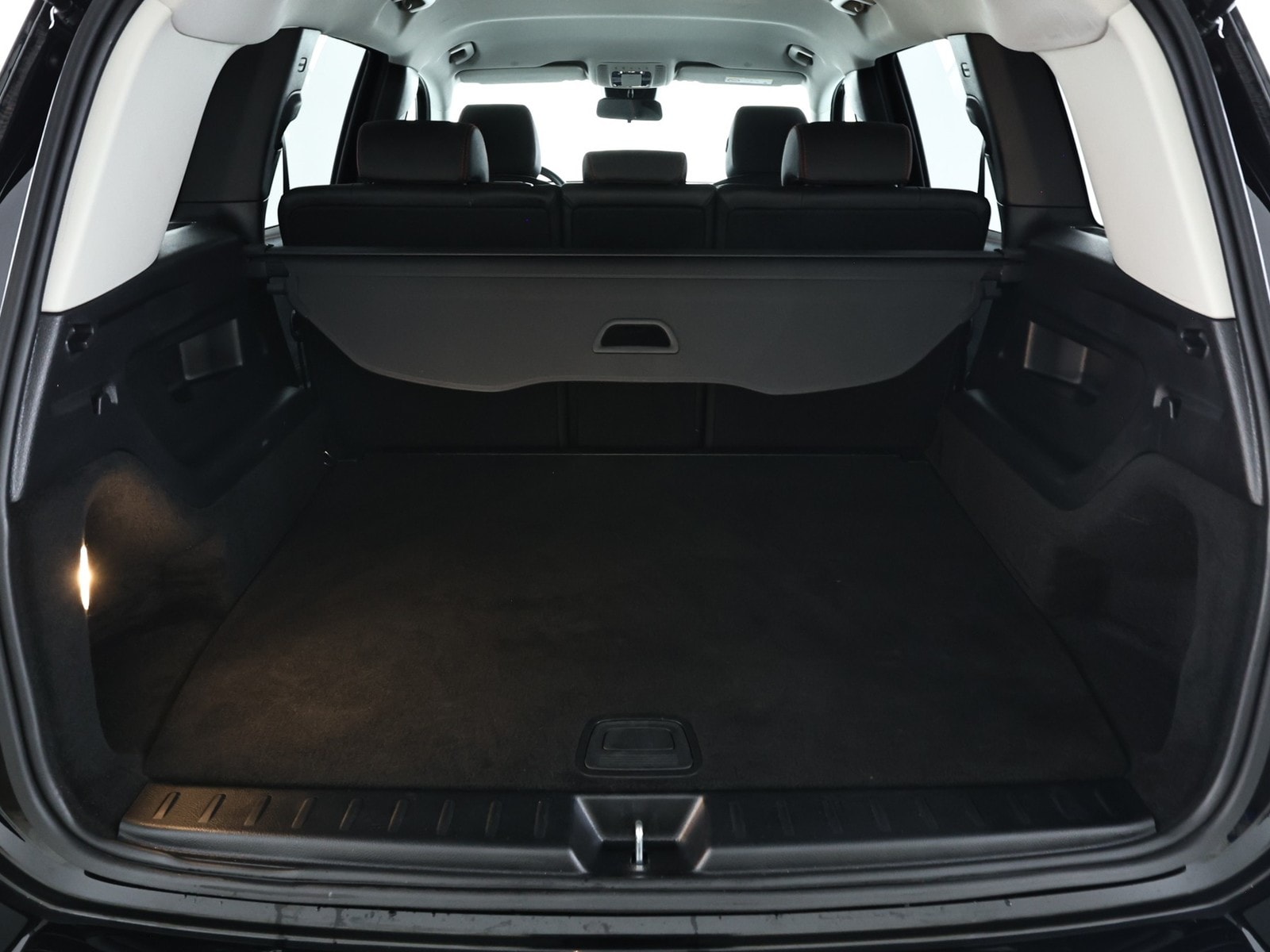 Mercedes Benz GLB-Klasse SUV GLB 180 AMG Line (EURO 6d) #6