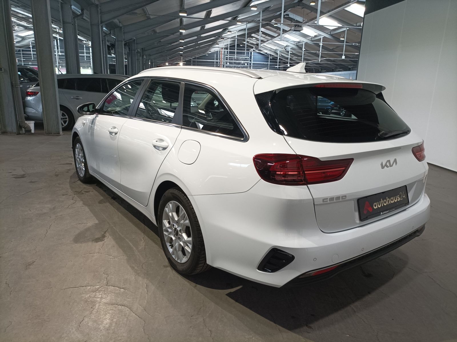 Kia Ceed Kombi Ceed 1.6 CRDi Mild Hybrid Vision (EURO 6d) #4