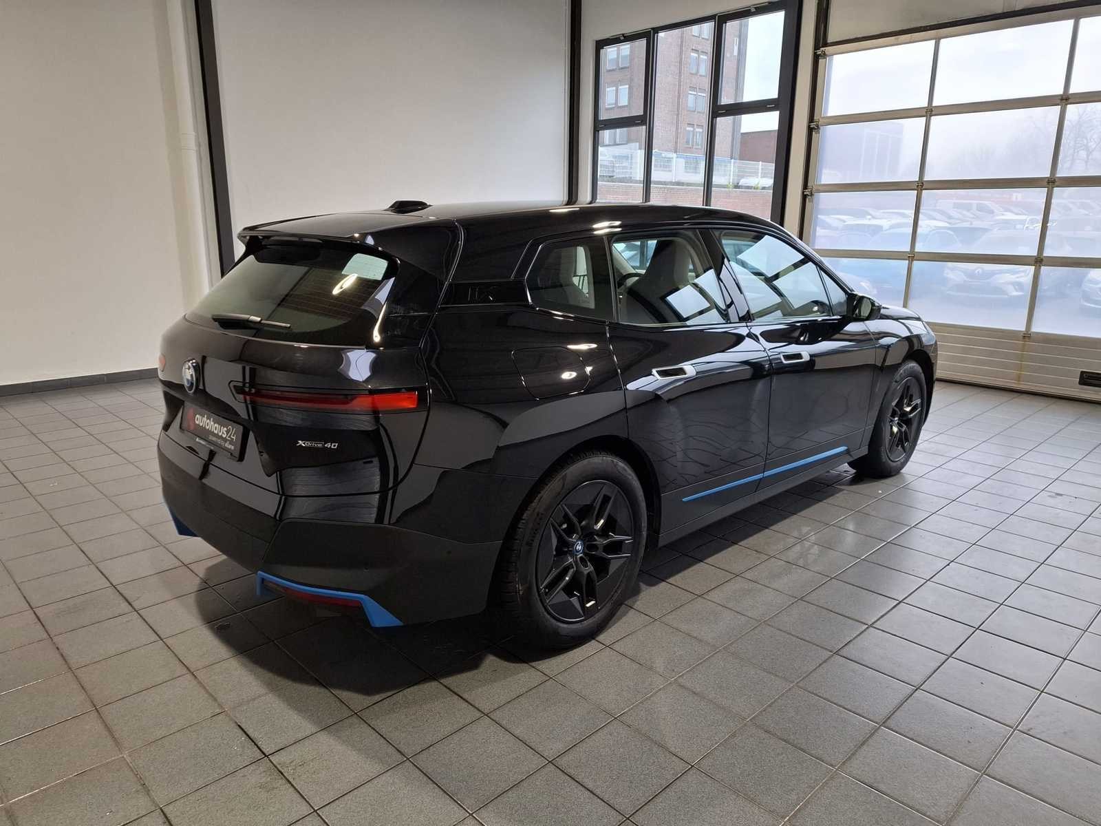 BMW iX SUV iX xDrive40 76,6 kWh #5